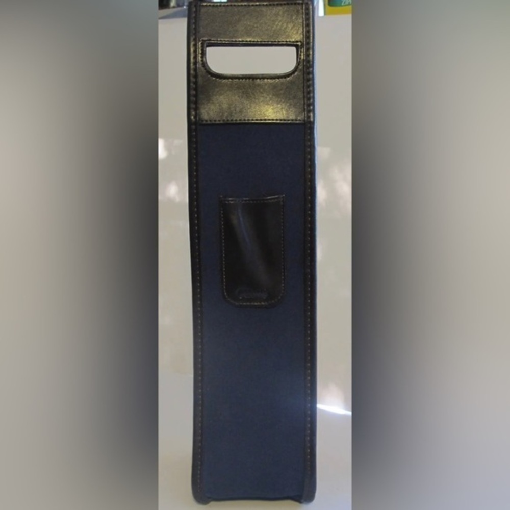 NEW Chaps Navy Canvas & Brown Faux Leather Wine Bottle Carrier Case with Pocket